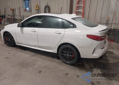 2024 BMW M235 Gran Coupe I xDrive z USA, uszkodzony, nr VIN WBA13AL09R7P50835